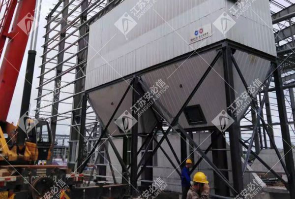 建材行業(yè)除塵器安裝現(xiàn)場